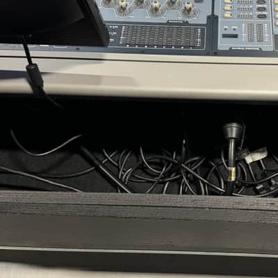 Avid Profile Mixing System Rack - Black/Silver image 6