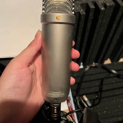 RODE NT1-A Large Diaphragm Cardioid Condenser Microphone 2002 - Present - Silver image 2