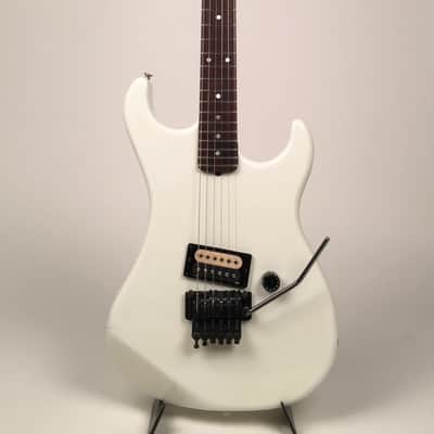 1983 Kramer Baretta "Holy Grail" in White Finish with Original Hardshell Case image 4