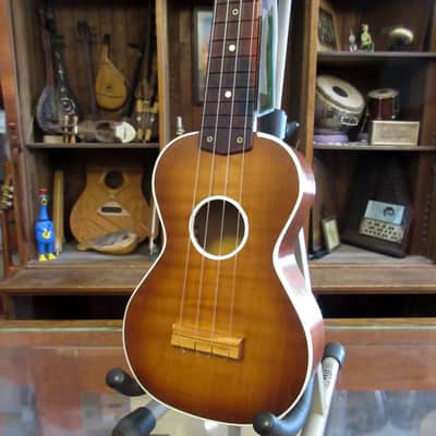 Harmony H1251/2 Soprano Ukulele with Hard Case c.1950's image 6