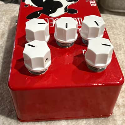 Westminster Effects Chick-Del-A 2020 - Red image 6
