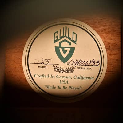 Guild D25 "Albino" White 2003 image 11