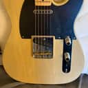 Fender "10 for '15" Limited Edition American Vintage '52 Korina Telecaster with Maple Fretboard 2015 - Blackguard Blonde