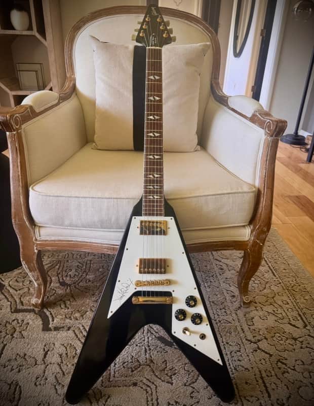 RARE Gibson Jimi Hendrix Hall of Fame Flying V Unsold Condition for over 35 Years