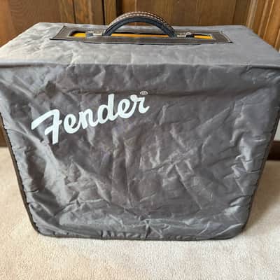 Fender Blues Junior Lacquered Tweed (WITH COVER) 15-Watt 1x12" Guitar Combo 2016 - Present image 2