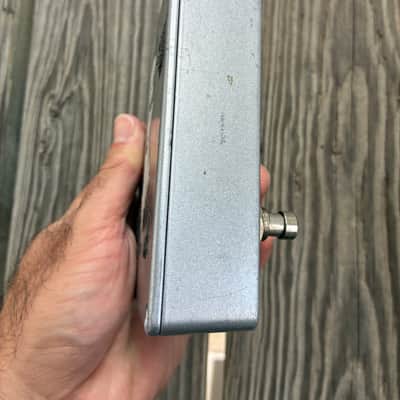 JHS Klon Replica 2008 - 2012 - Silver grey electric guitar pedal image 5