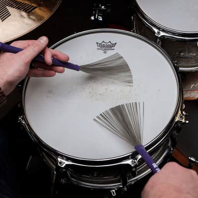 Vic Firth Retractable Drum Brushes (Heritage HB) image 5