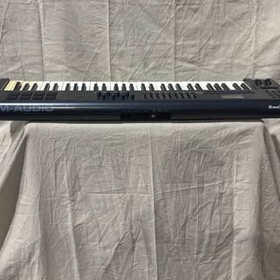M-Audio Axiom 61 Key USB MIDI Keyboard Controller 2000s - Grey image 2