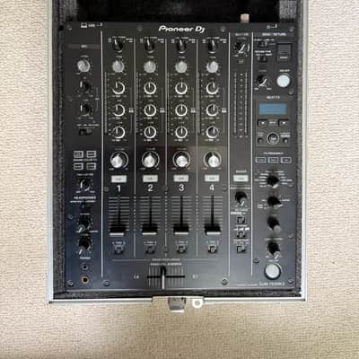 Pioneer DJM-750MK2 w/ Odyssey Flight Case & Decksaver image 10