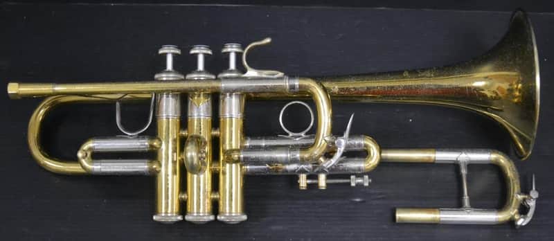 Trompeta Mib/Re Bach Stradivarius 304 Corporation Lacada en muy buen estado image 1
