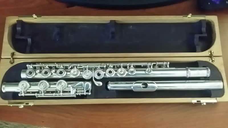 Handmade Verne Q. Powell Signature Flute Sterling Silver Offset G Open Holes B Foot Straubinger Pads