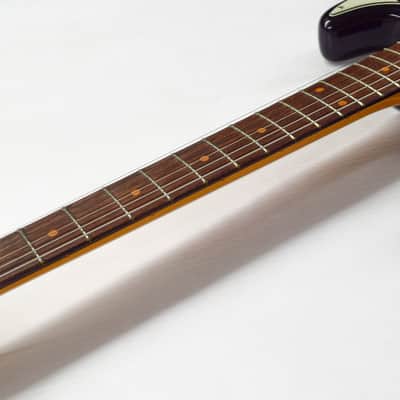 Fender American Vintage II '61 Stratocaster - 3-Color Sunburst image 8