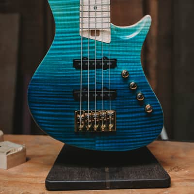 Warrior Isla J Ocean Blue Fade Flame 5 string NEW image 3
