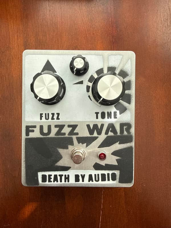 Death By Audio Fuzz War
