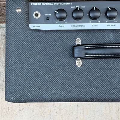 Fender Bassbreaker 15 1x12" 15-Watt Tube Combo Amp – Used (Good Condition) image 3