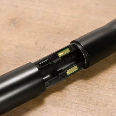 Shure UR2/SM58 Wireless Handheld Transmitter w/ SM58 Capsule - G1 Band CG015BN image 9