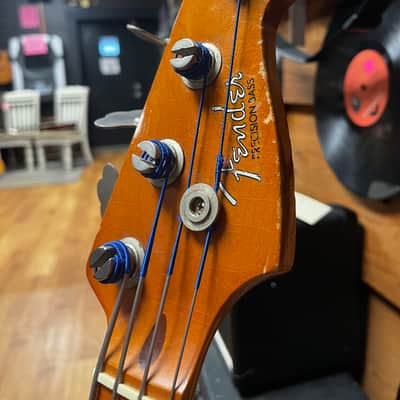 Fender American Vintage '57 Precision Bass 1990 - 1999 - 2-Color Sunburst image 4