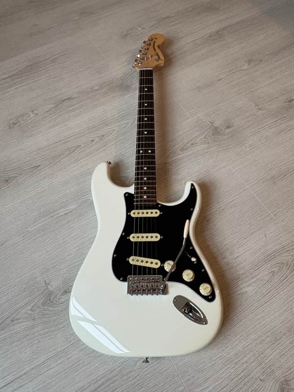 Fender American Performer Stratocaster 2022 - Arctic White image 1