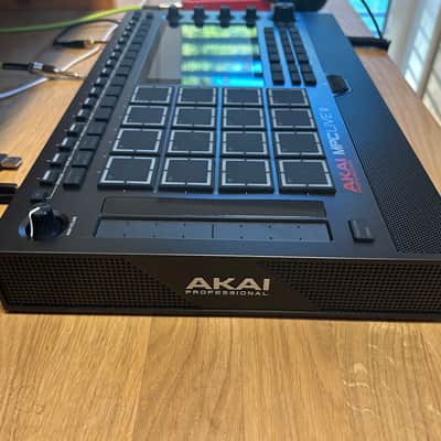Akai MPC Live III Standalone Sampler / Sequencer 2025 - Present - Black image 2