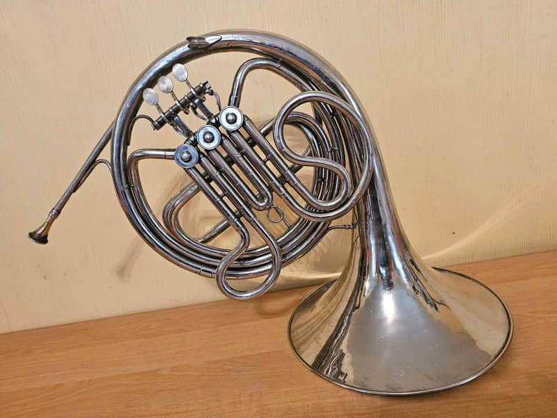 French Horn in F Soviet USSR Vintage and Rare image 1