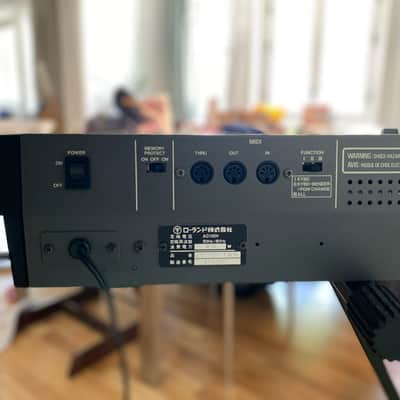 Roland Juno 106 - 6 New Voice Chips Included! + original case image 11