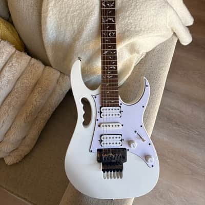Ibanez JEMJR-WH Steve Vai Signature with Jatoba Fretboard 2018 - Present - White image 1