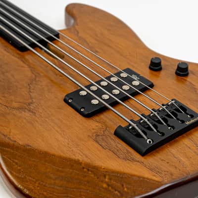 Marleaux/Moses Hybrid Fretless 5-String Bass with Active MEC Electronics, Carbon Graphite Neck - Stingray Reimagined image 5