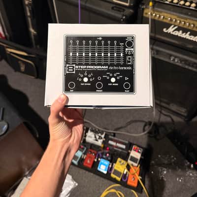Electro-Harmonix 8-Step Program Analog Expression / CV Sequencer 2013 - Present - Black image 1
