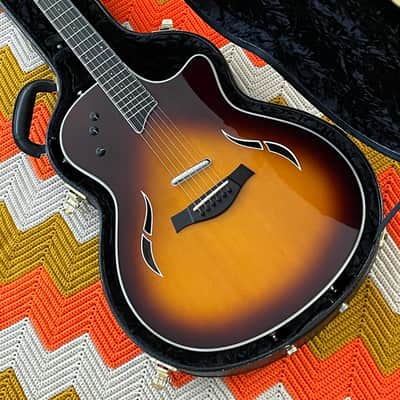 Taylor T5 Standard - 2005 Early Generation T5! - 9.5/10 Mint Condition! - Amazing Guitar with Original Case! - image 14