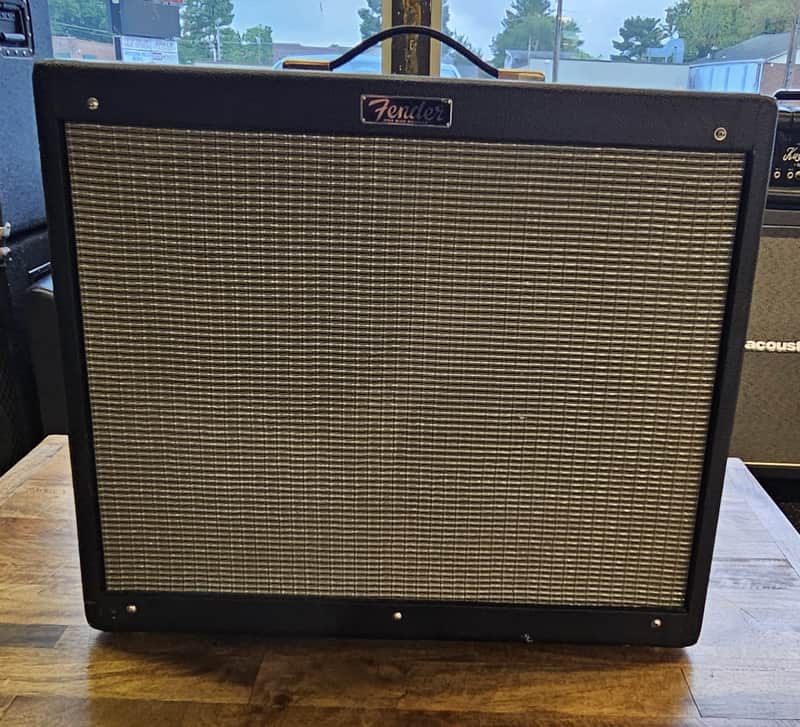 Fender Hot Rod DeVille 212 IV 3-Channel 60-Watt 2x12" Guitar Combo