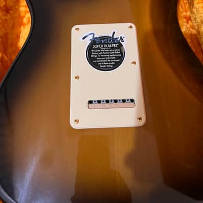 Fender 50th Anniversary American Deluxe Stratocaster 2004 - Sunburst image 6