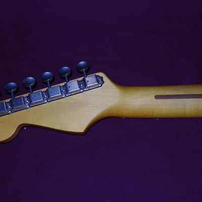 Jumbo Fret Light Relic Stratocaster Allparts Tinted Maple Neck image 4