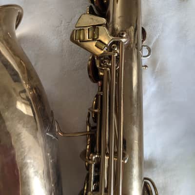 Conn 10M saxophone 1947 image 4