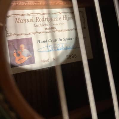 Manuel Rodriguez e Hijos Model A Classical Guitar (Madrid, Spain) Solid Cedar Top w/ Hard Case – 2006 image 4