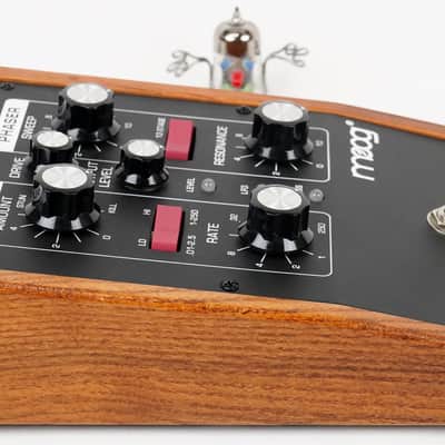 Moog Moogerfooger MF-103 12-Stage Phaser + Fast Neuwertig + 1,5 Jahre Garantie image 8
