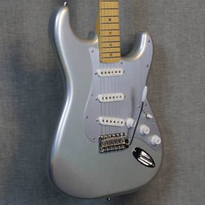 Fender H.E.R Signature Stratocaster- Maple Fretboard Chrome Glow image 4