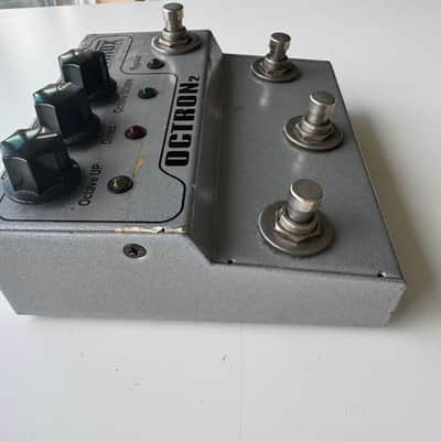 Foxrox Octron 2 Octave Fuzz / Octave Divider – Analog – Excellent image 2
