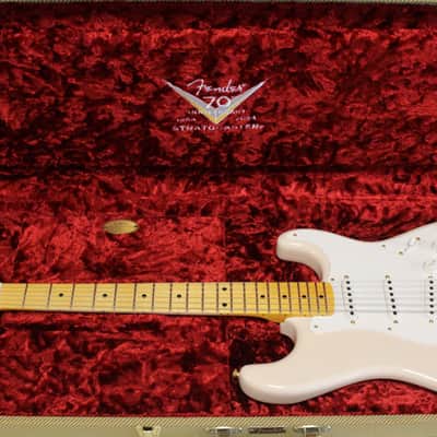 Fender Custom Shop LTD 70th Anniversary 1954 Hardtail Stratocaster DLX Closet Classic - Super/Super Faded Aged Shell Pink image 10