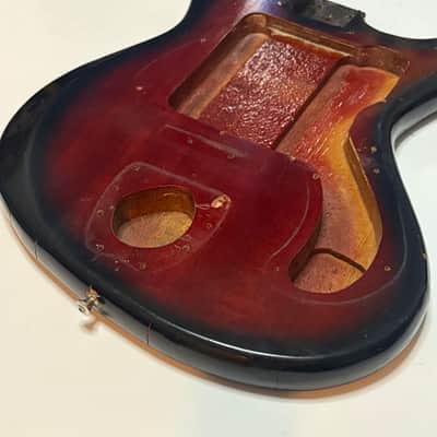 Sorrento Kingston Vintage 60s Red Sunburst Solid Body - Nitrocellulose image 3