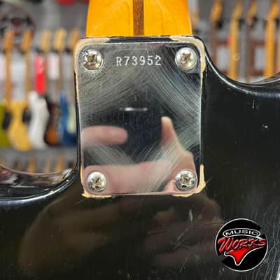 Fender   Custom Shop Stratocaster Dav ID Gilmour Relic Black Black Over 3 Color Sunburst image 9