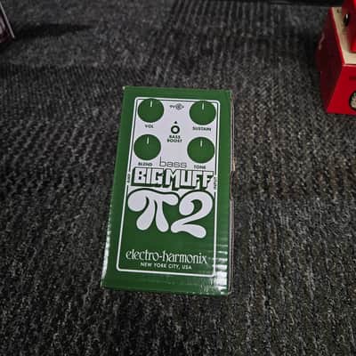 Electro-Harmonix Bass Big Muff Pi 2 Dual Op-Amp Fuzz 2026 - Green / White image 6