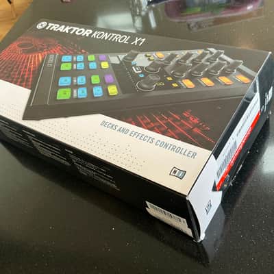 Native Instruments Traktor Kontrol X1 2010s - Black image 9