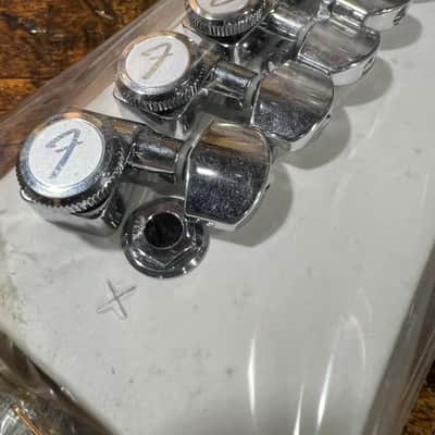 Clavijero de bloqueo Fender Locking Tuner CH - Chrome image 3