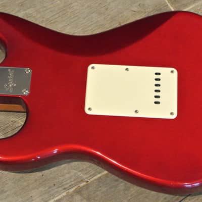 Squier Classic Vibe 60's Stratocaster - Candy Apple Red- With Gig Bag image 9