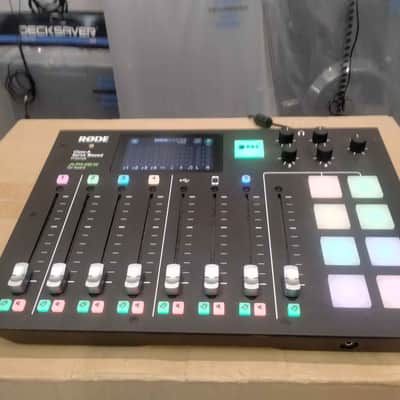 RODE RODECaster Pro Integrated Podcast Production Studio 2018 - Present - Black image 1