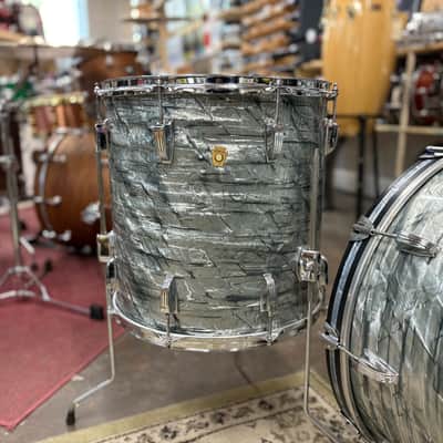 Ludwig 13-16-22 "Super Classic" 1960s - Sky Blue Pearl image 7