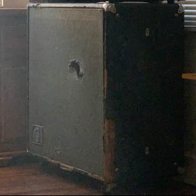 Ampeg V4 1970’s - Black Tolex Silver Grill Cloth image 2