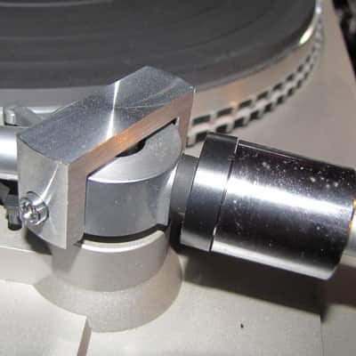JVC   L-A55  1979-80 Automatic Direct-Drive Turntable W/ Ortofon Cartridge image 11