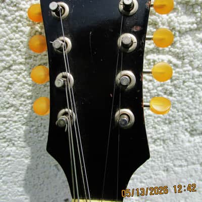 Gibson Kalamazoo KM-21 Mandolin, 1941, Sunburst, Case image 3