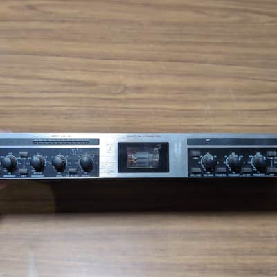 Behringer Ultragain Pro MIC2200 – 2-Channel Tube Preamp – Very Good image 2